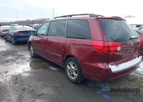 2006 Toyota Sienna Xle z USA, uszkodzony, nr VIN 5TDZA22C26S581238